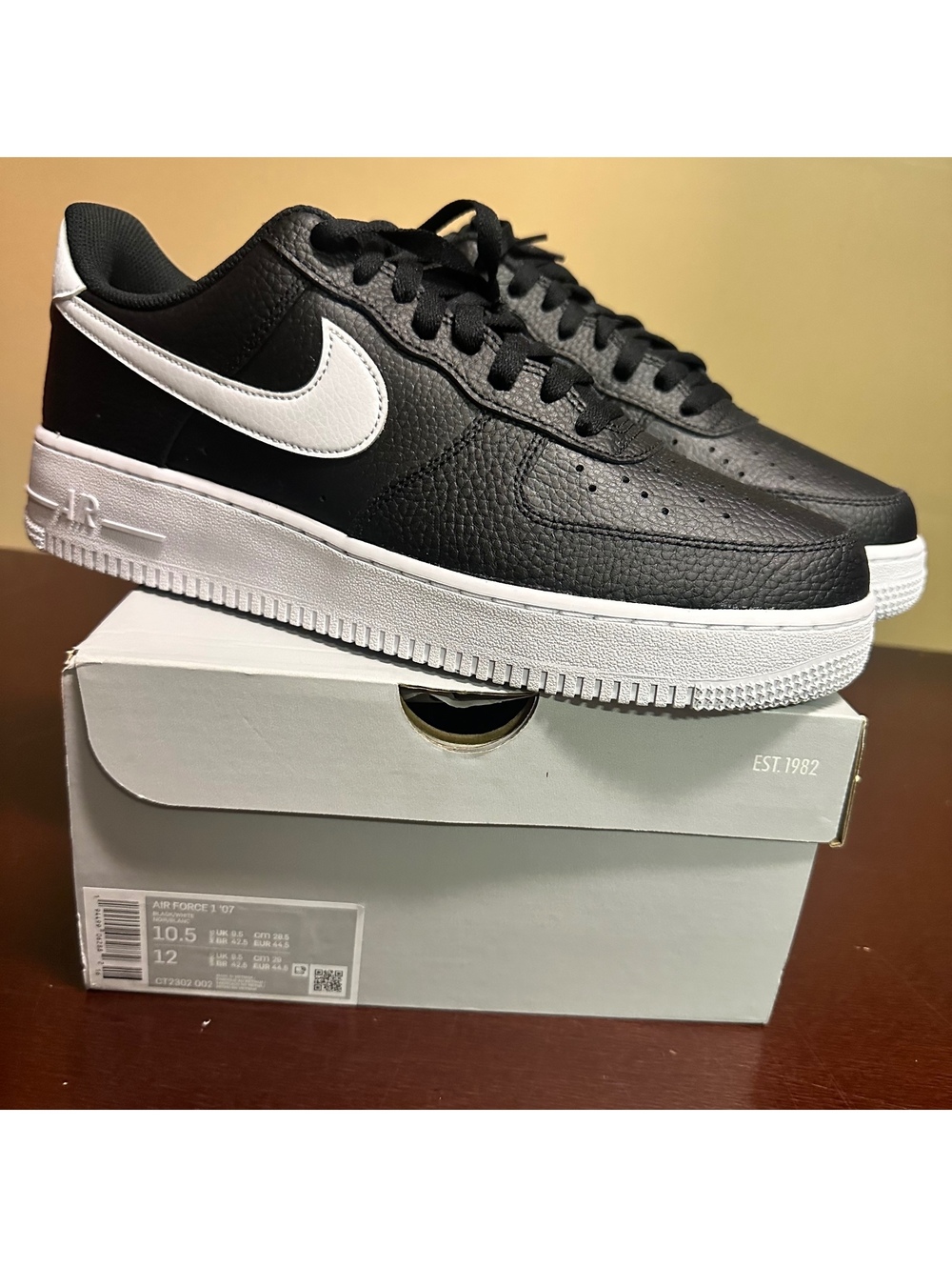 Nike Air Force 1 '07 Low Black White Pebbled Leather Men's CT2302-002 Sz 10.5